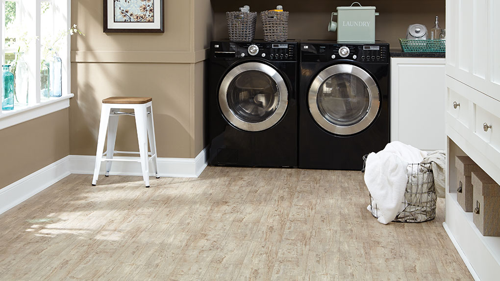 Vinyl Flooring Installation 5 Easy, What Is The Best Type Of Flooring For A Laundry Room